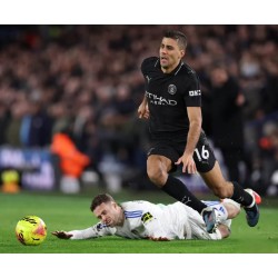 Manchester City, selv om de tilsynelatende ikke har en skarp kant, er fortsatt formidabelt. Manchester City, selv om de tilsynelatende ikke har en skarp kant, er fortsatt formidabelt.